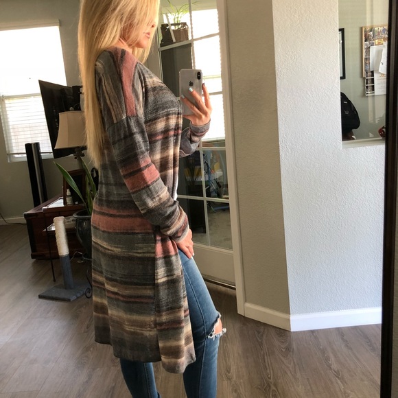 🚫NOT AVAILABLE // Beautifully Striped - Picture 3 of 7